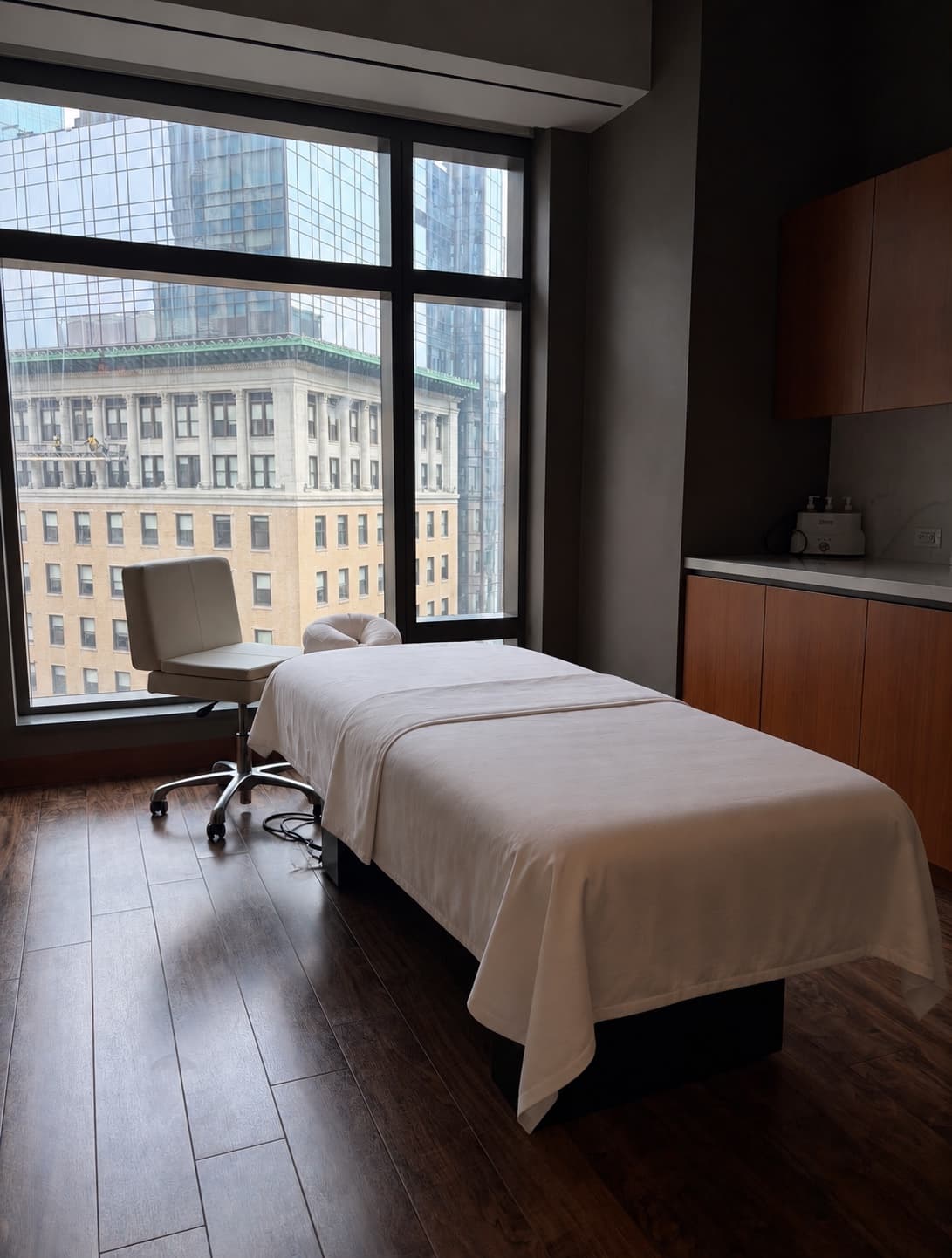 Massage Room at 99 Hudson